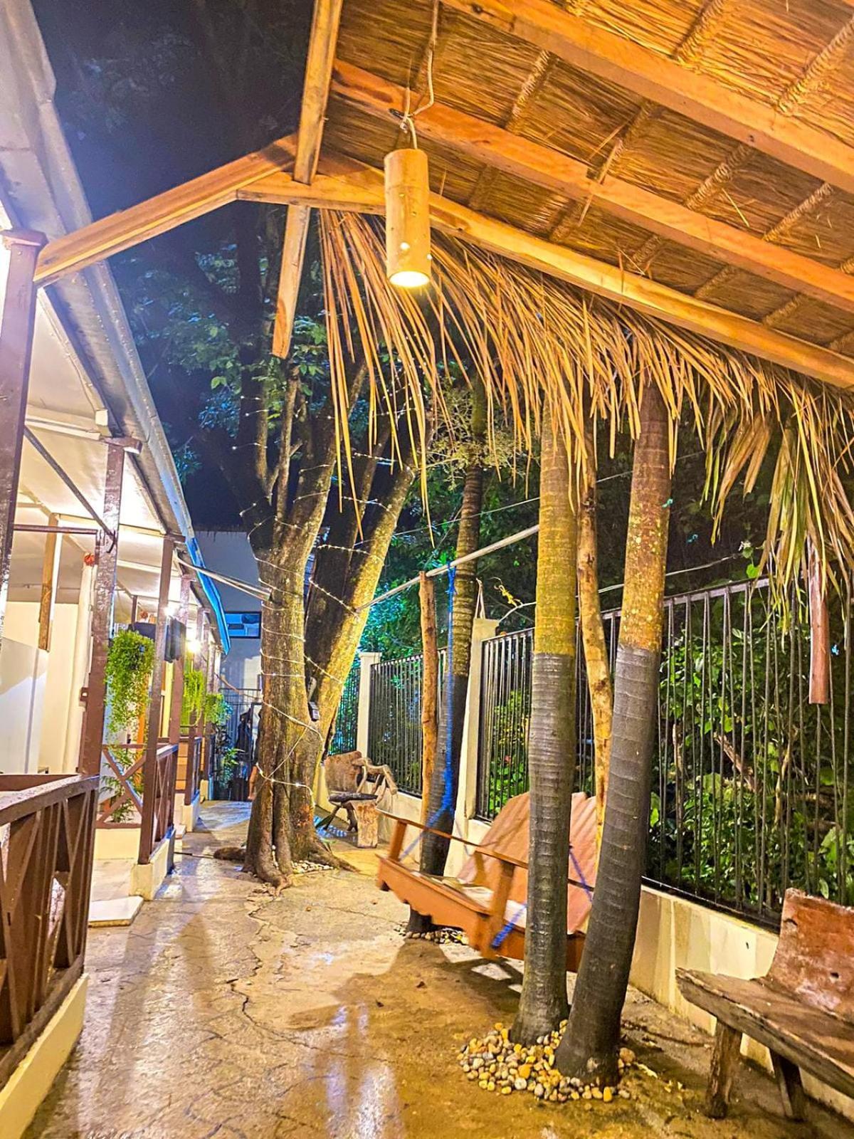 Aquaholik Traveler'S Lodge El Nido Ngoại thất bức ảnh