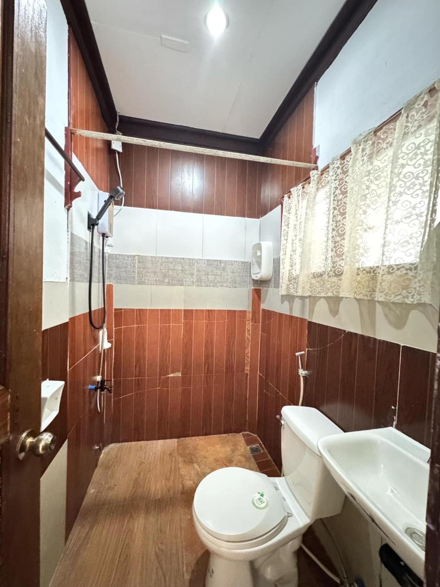 Aquaholik Traveler'S Lodge El Nido Ngoại thất bức ảnh