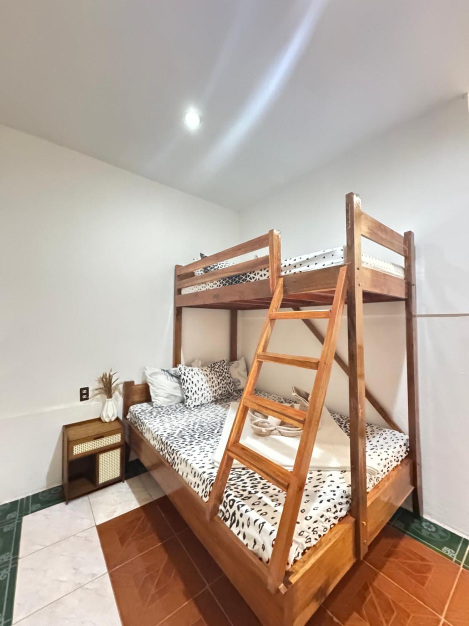 Aquaholik Traveler'S Lodge El Nido Ngoại thất bức ảnh