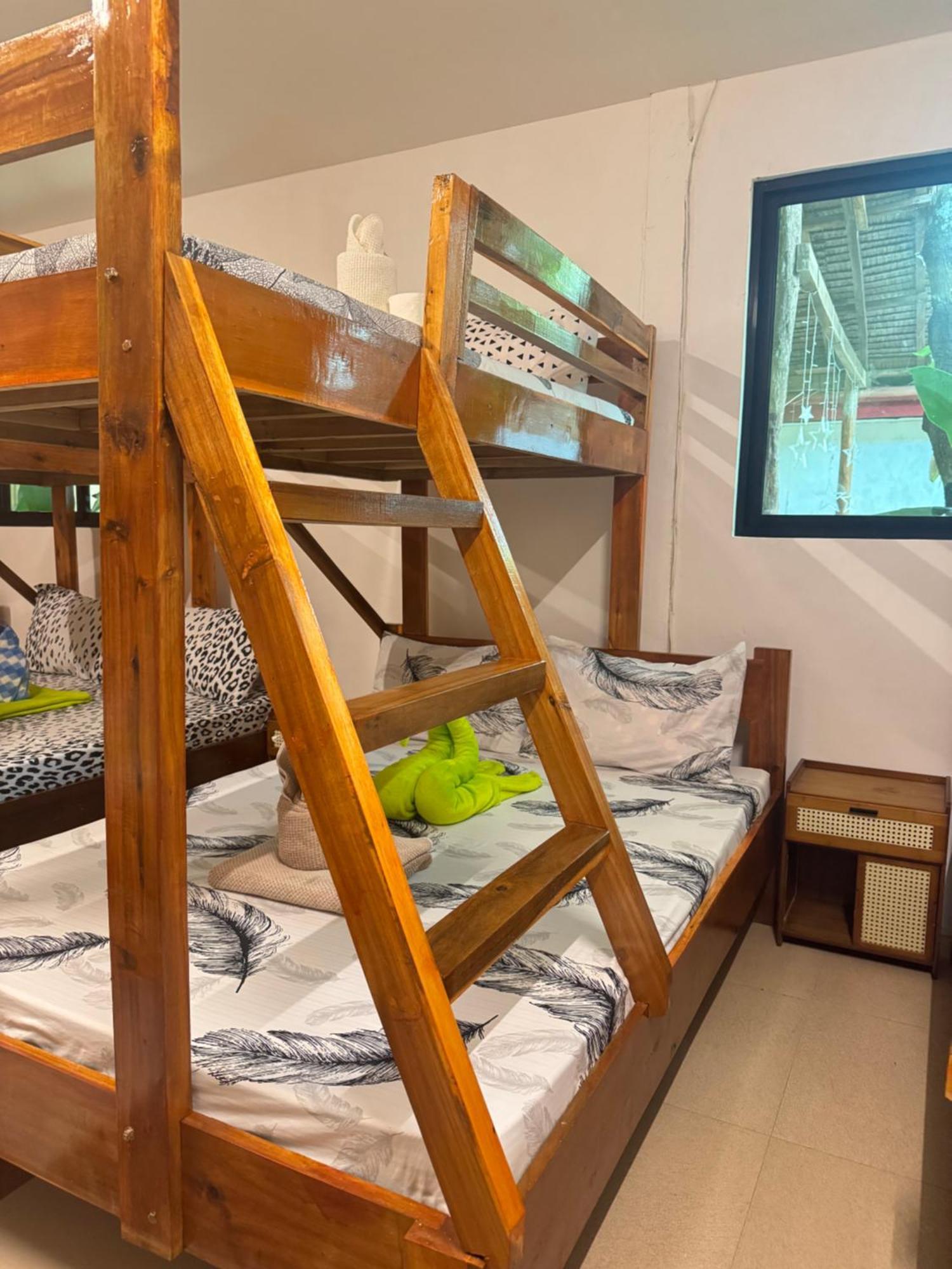 Aquaholik Traveler'S Lodge El Nido Ngoại thất bức ảnh